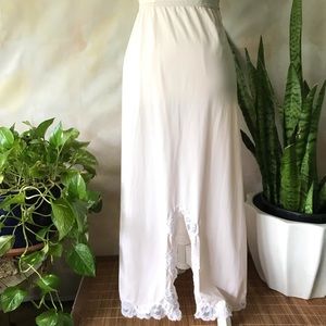 🤎5/$25🤎Vintage Pink Long Slip